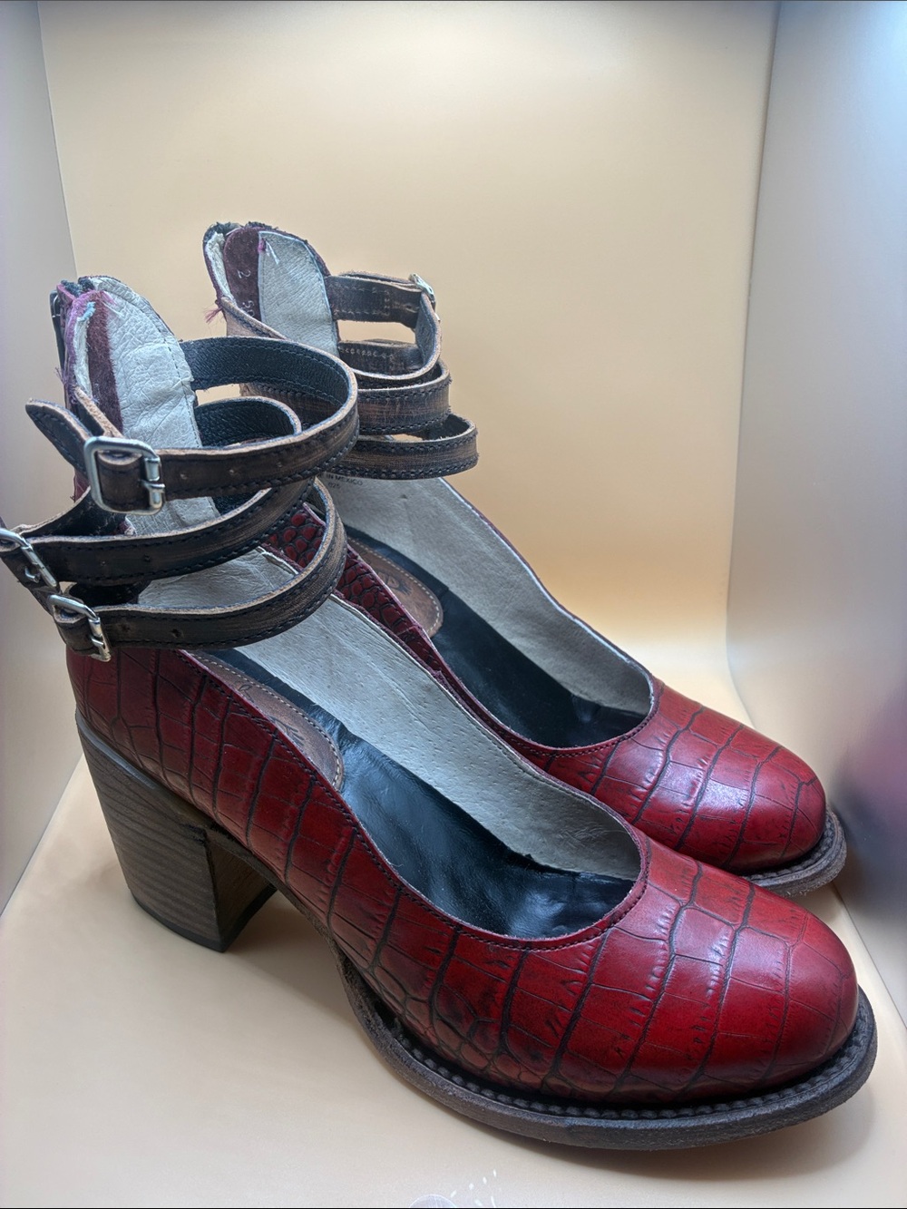 Freebird by Steven Randi Red Croc Leather Triple Strap Heels Women’s Size 8